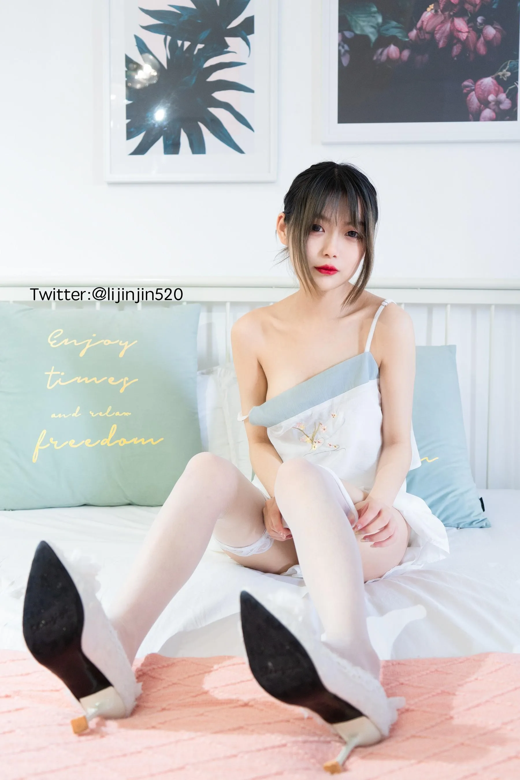 梨瑾瑾 – NO.18 室内吊带裙 [20P]插图5